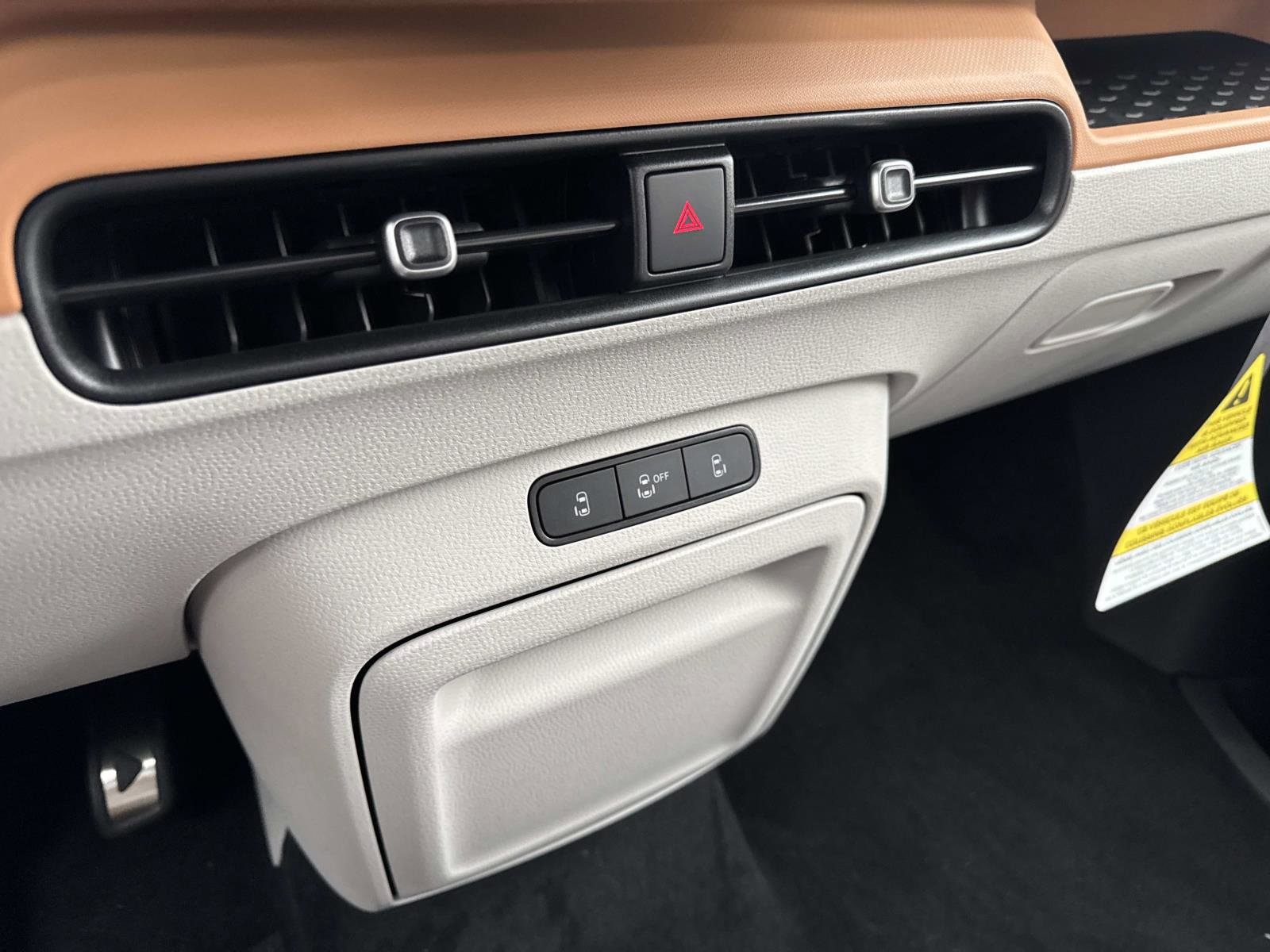 New 2025 Volkswagen ID. Buzz Pro S Plus image 22