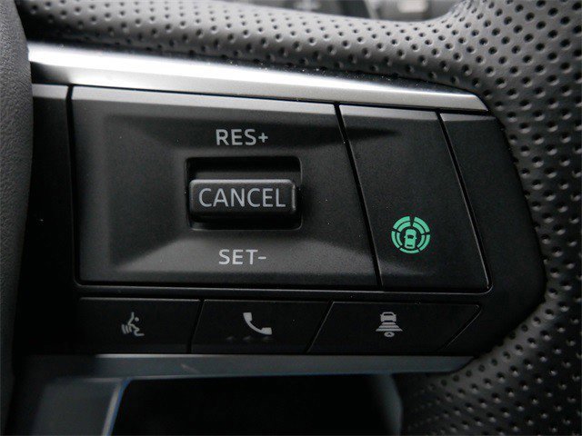 Used 2025 Mitsubishi Outlander SE image 27