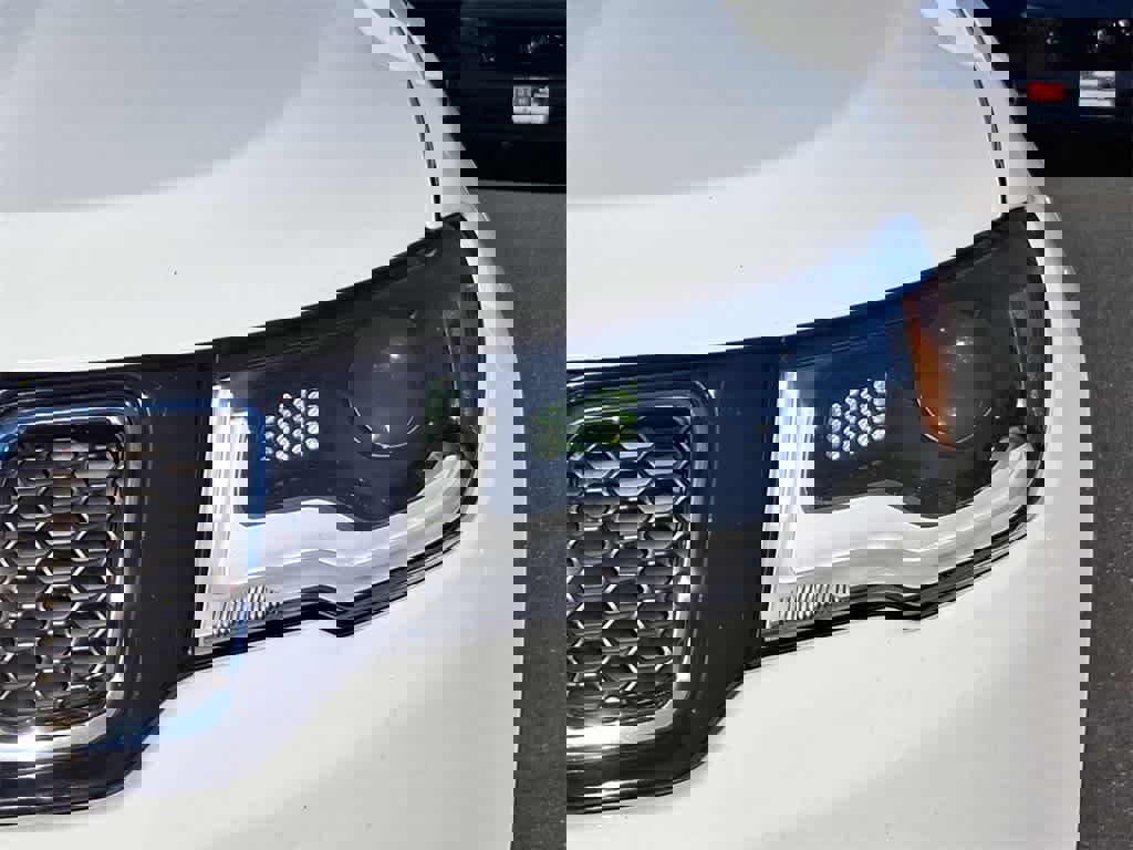 Used 2018 Jeep Compass Limited w/ Navigation Group image 30