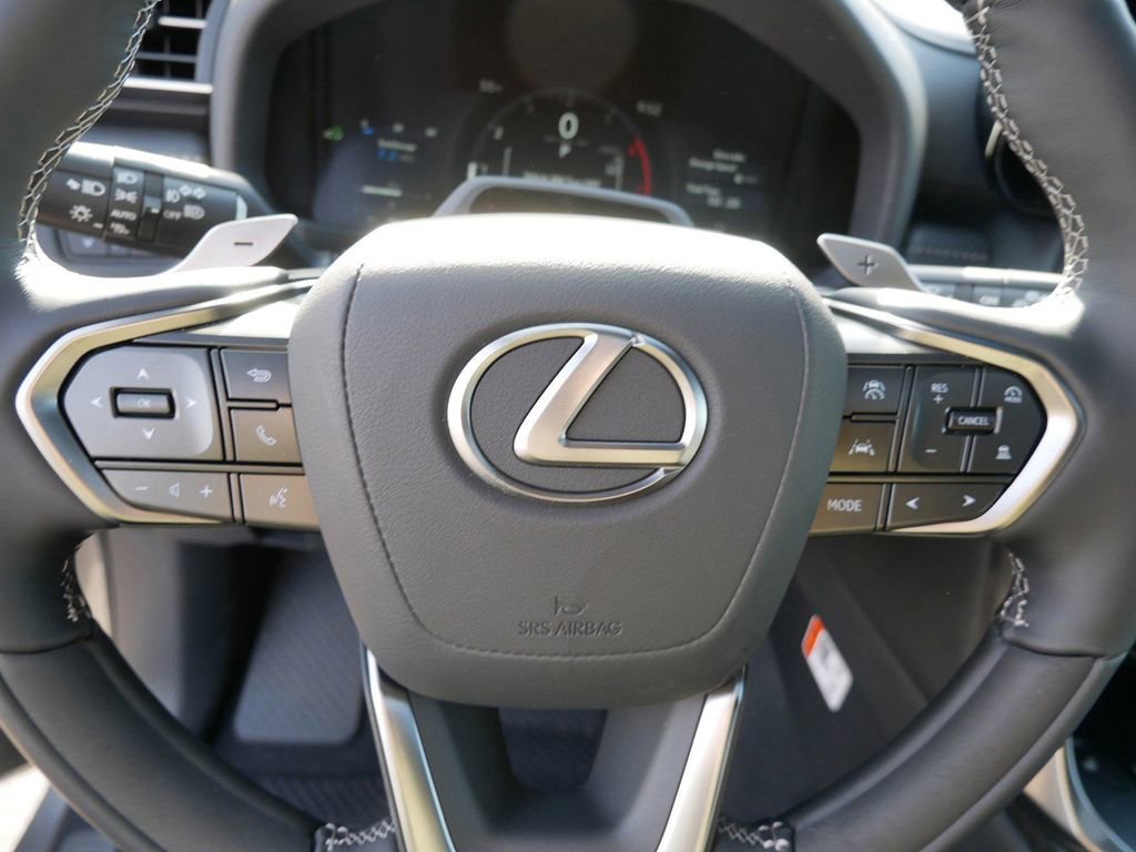 New 2026 Lexus LX 700h Luxury image 19