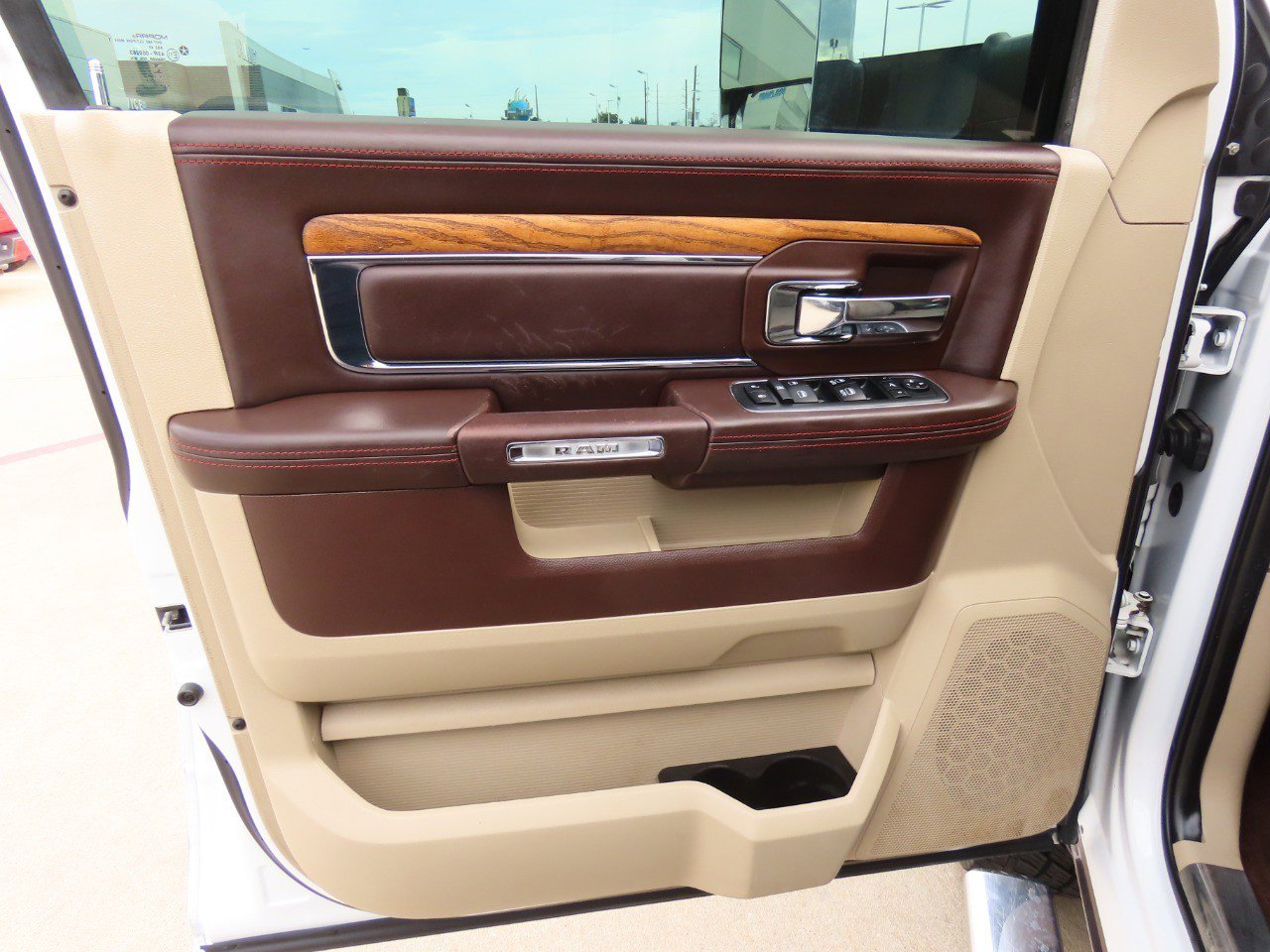 Used 2018 RAM 3500 Laramie Longhorn w/ Longhorn Southfork Package image 24