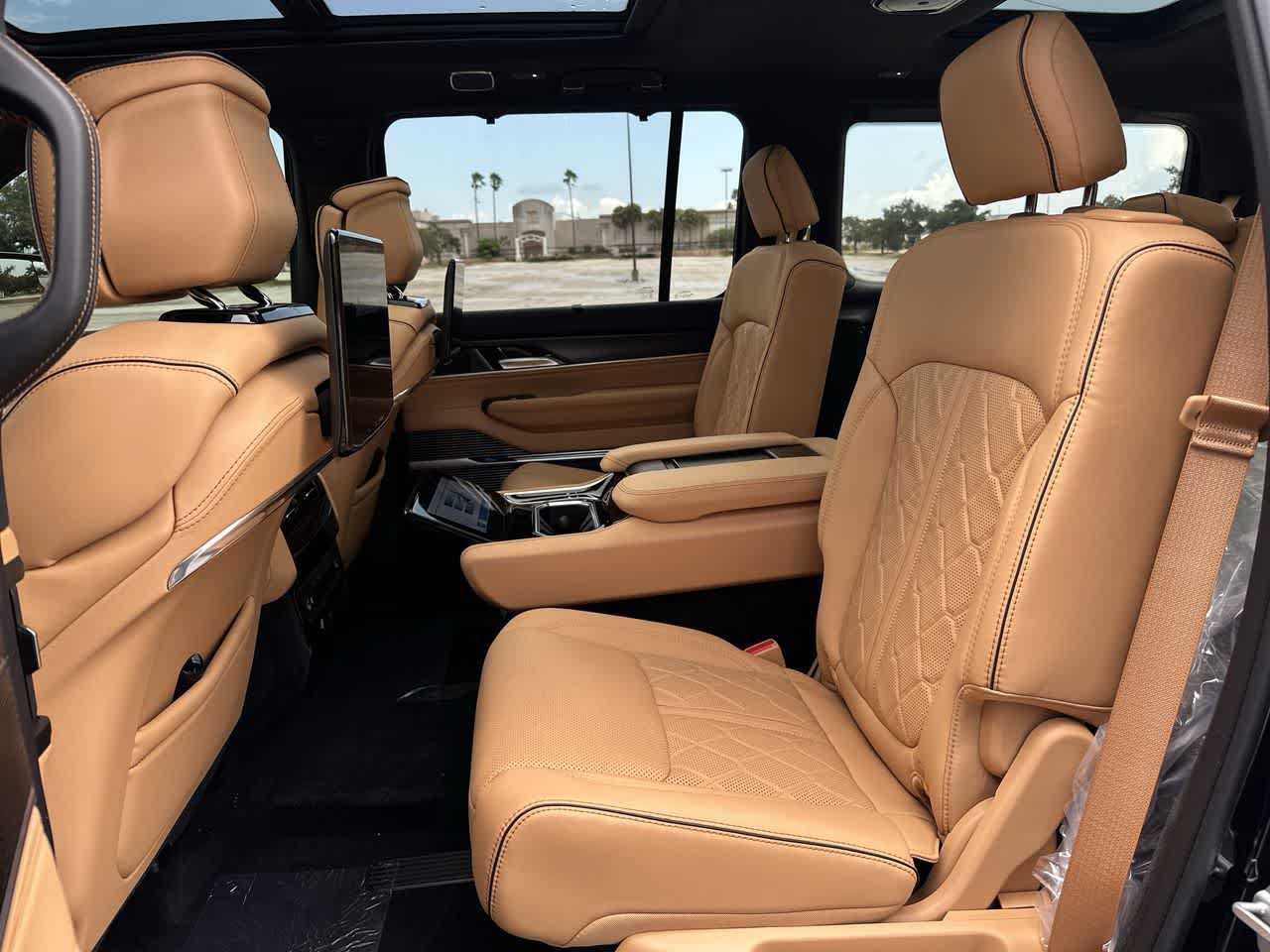 New 2026 Jeep Grand Wagoneer Summit AWD/4WD image 20