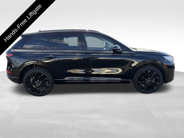 Used 2023 Lincoln Corsair Reserve w/ Equipment Group 201A image 9