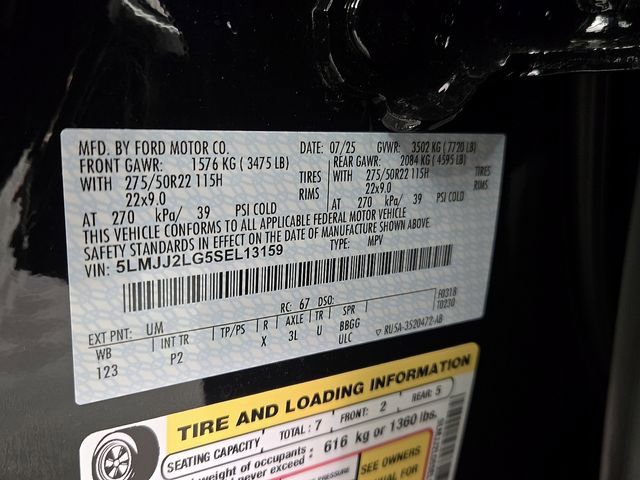 New 2025 Lincoln Navigator Reserve w/ Jet Appearance Package image 22