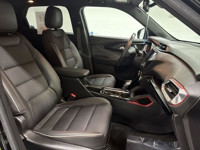 Certified 2022 Chevrolet TrailBlazer RS w/ Sun and Liftgate Package FWD image 19