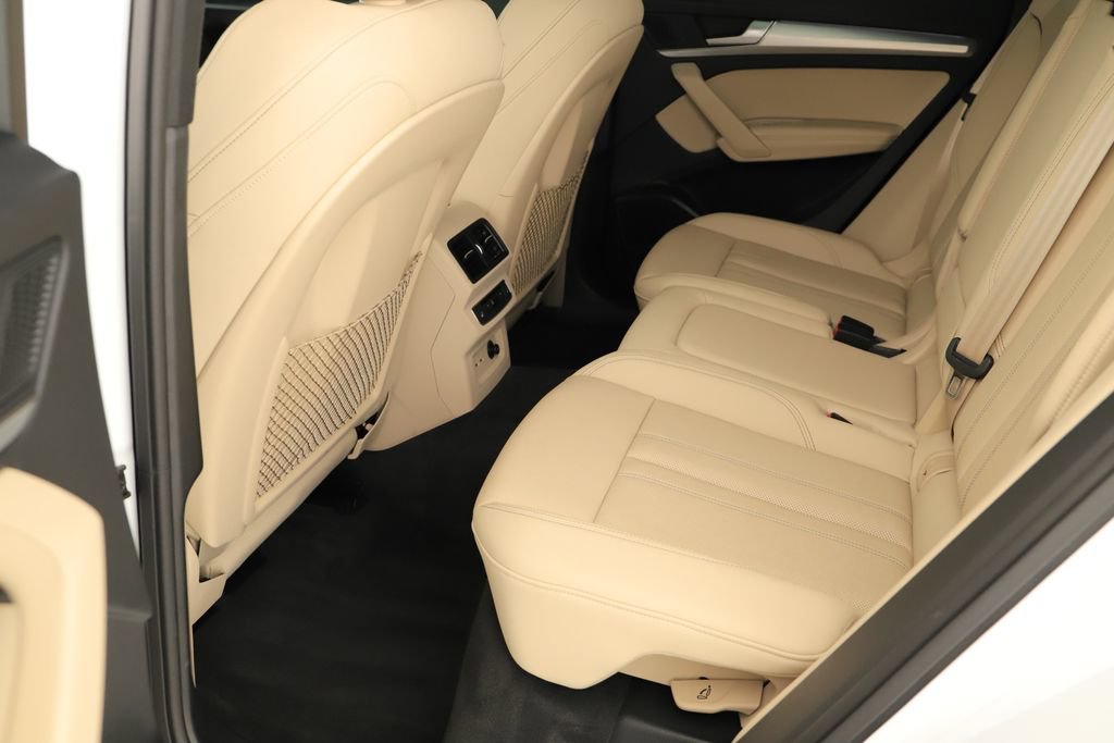 Certified 2024 Audi Q5 2.0T Prestige AWD/4WD image 33