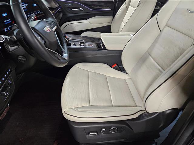 Used 2024 Cadillac Escalade Sport w/ Touring Package image 15
