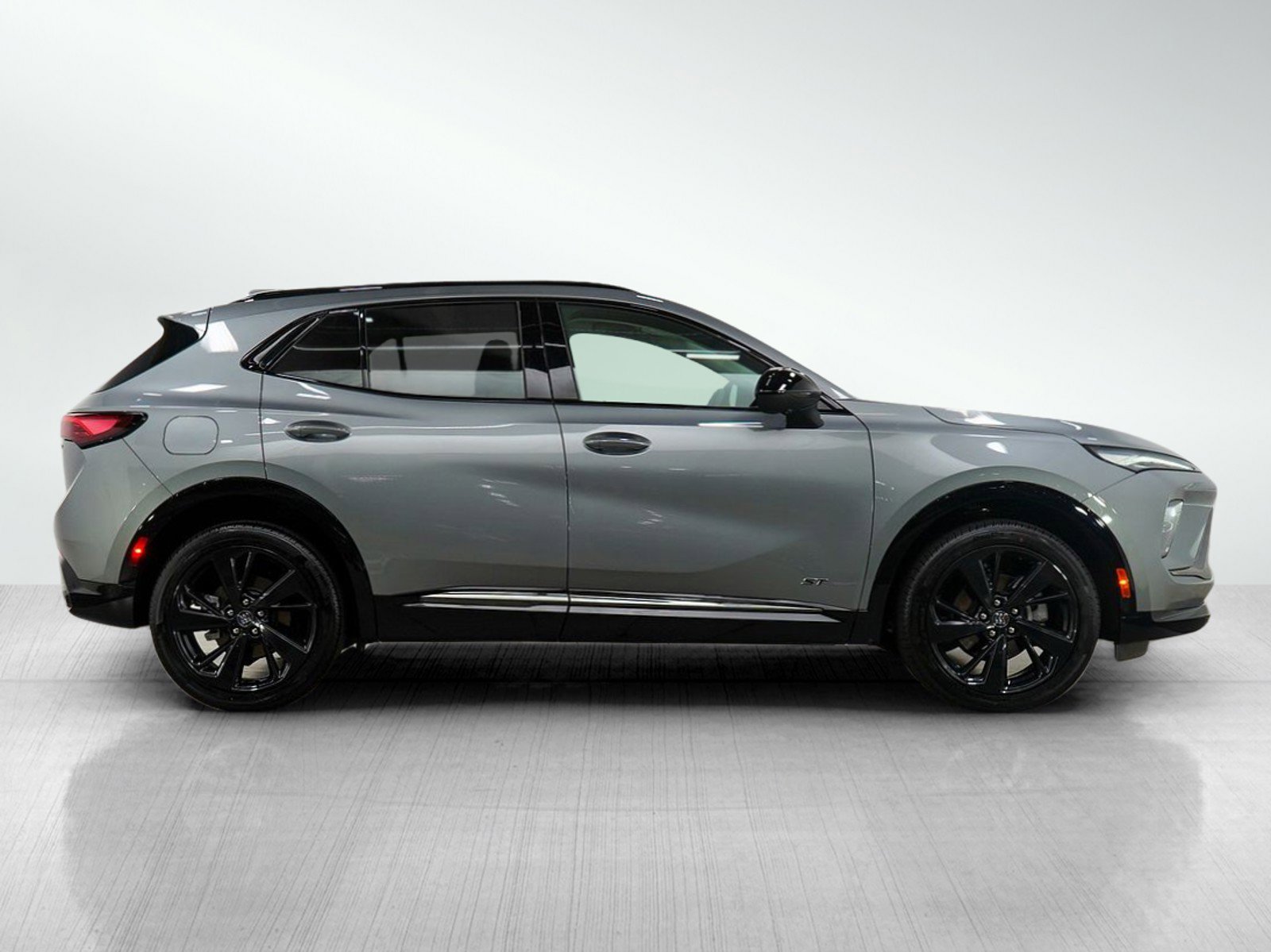 Used 2025 Buick Envision Sport Touring image 7