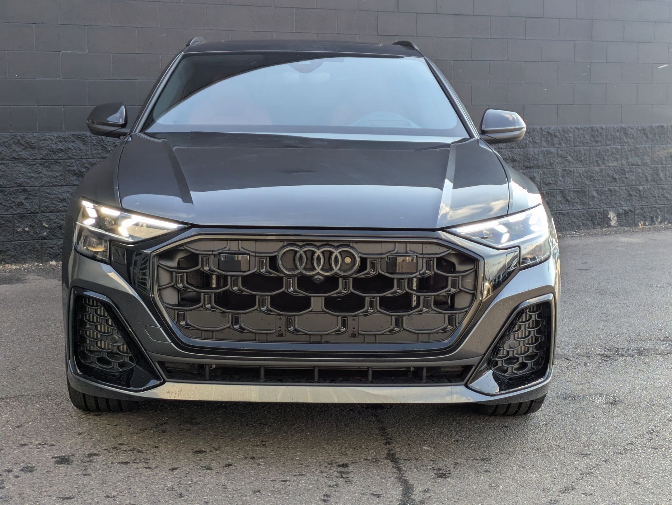 New 2026 Audi SQ8 Prestige image 2