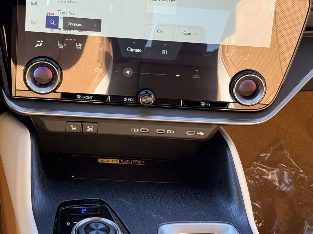 New 2026 Lexus RZ 450e Premium image 14