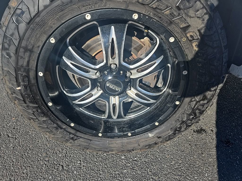 Used 2015 Ford F150 Lariat image 41