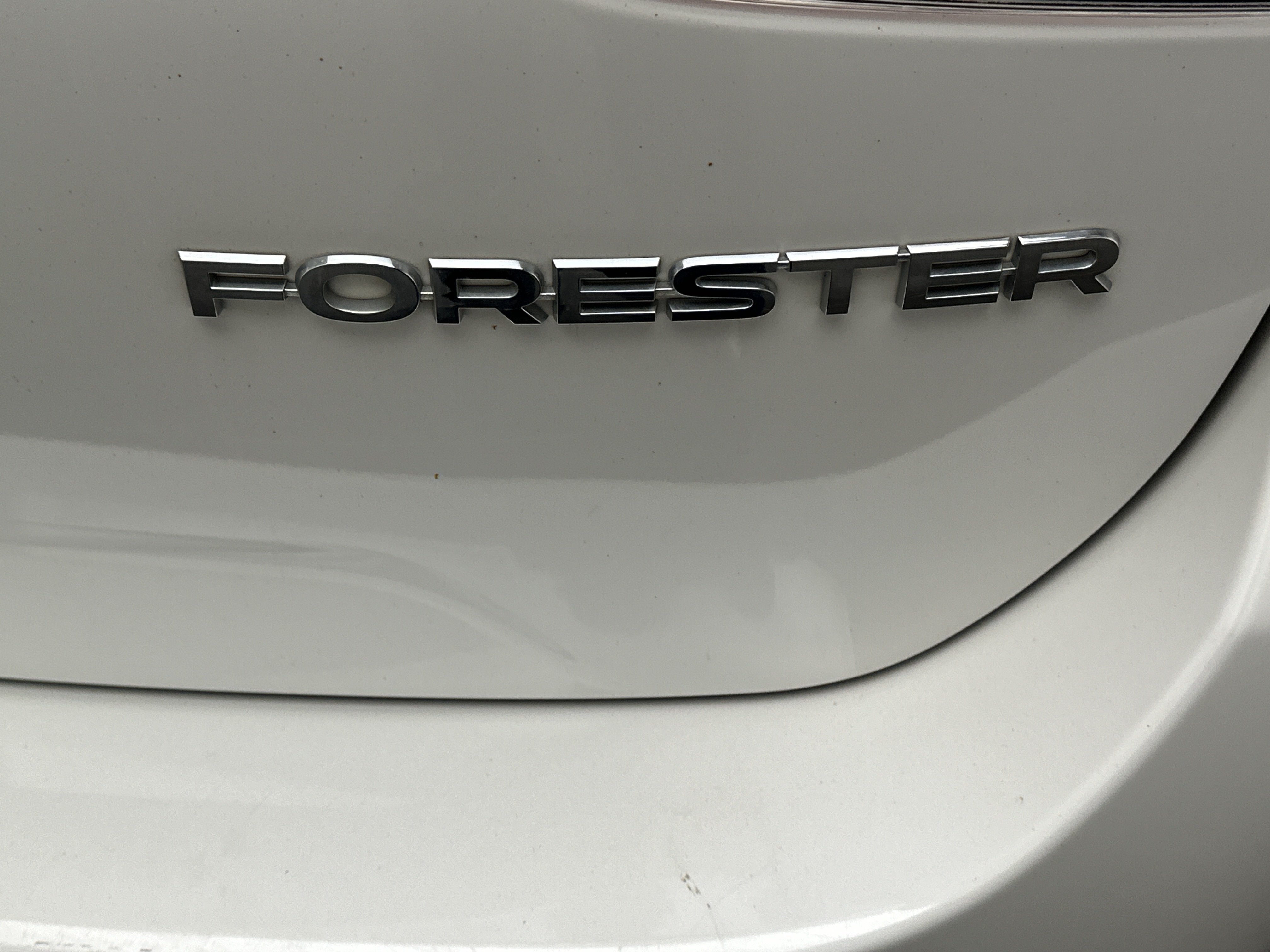 Used 2021 Subaru Forester AWD/4WD image 12
