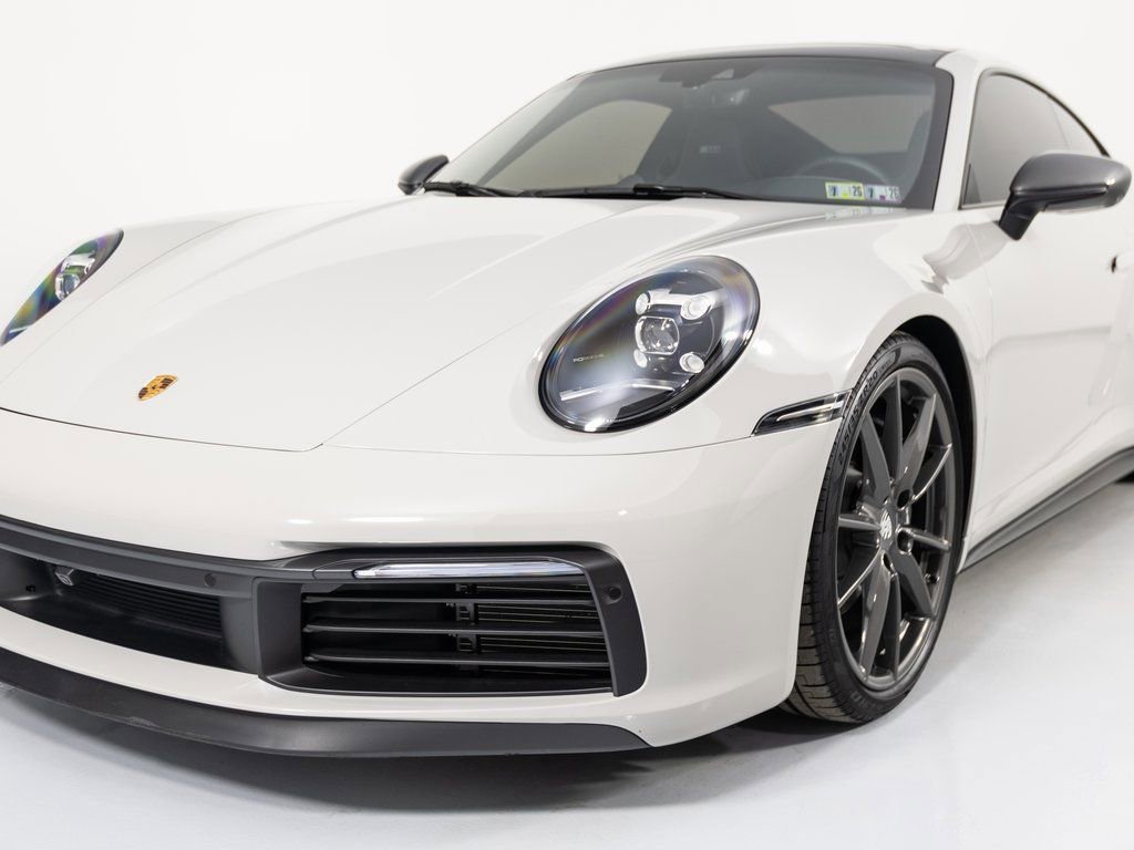 Certified 2024 Porsche 911 Carrera T RWD image 19