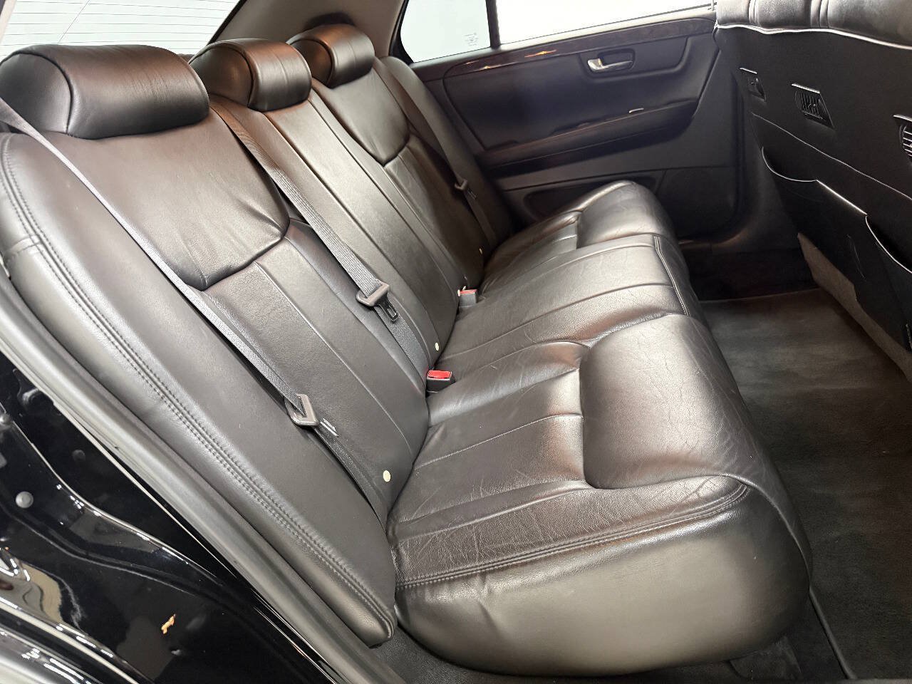 Used 2008 Cadillac DTS Limousine FWD image 42