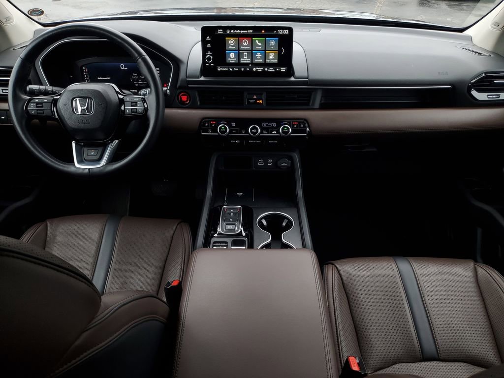 Certified 2025 Honda Pilot Elite image 30