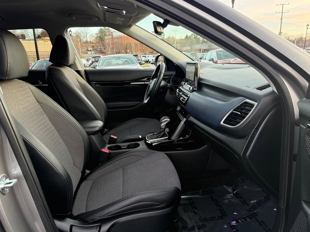 Certified 2022 Kia Seltos S image 28