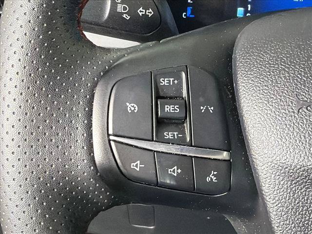Used 2025 Ford Escape ST-Line Select AWD/4WD image 25
