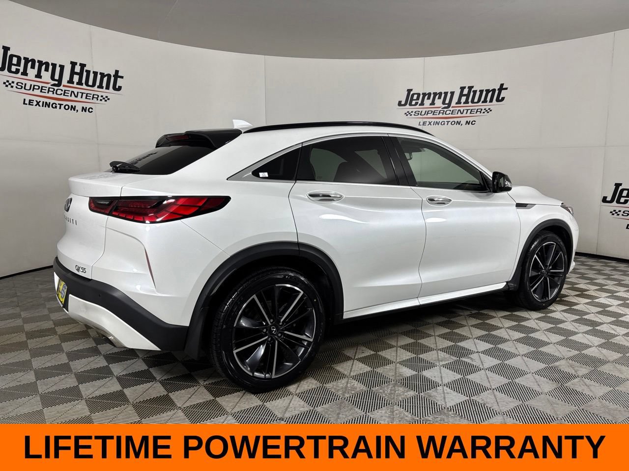 Used 2023 INFINITI QX55 Luxe w/ Cargo Package AWD/4WD image 6