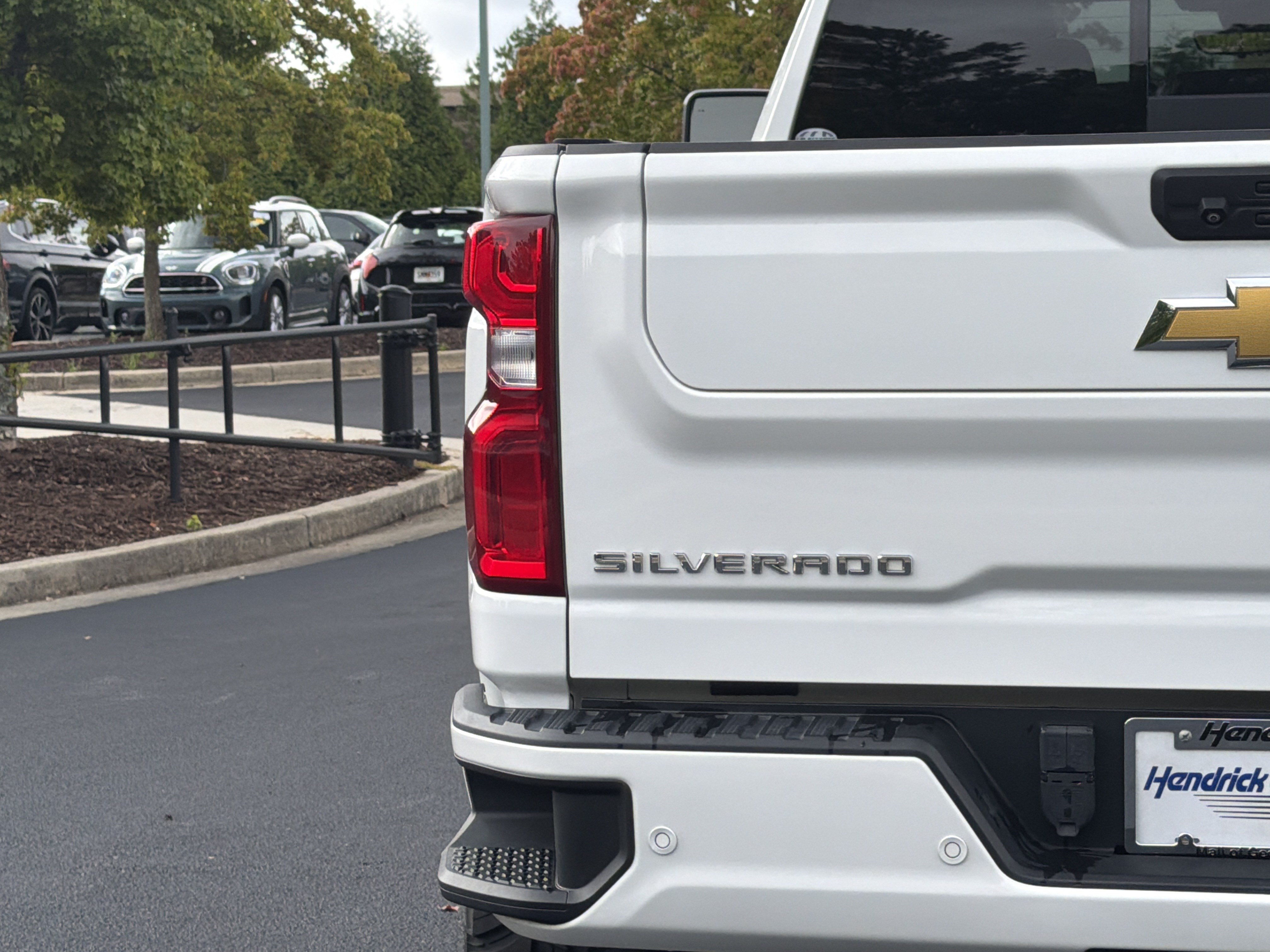 Used 2022 Chevrolet Silverado 3500 High Country w/ Z71 Off-Road Package AWD/4WD image 23