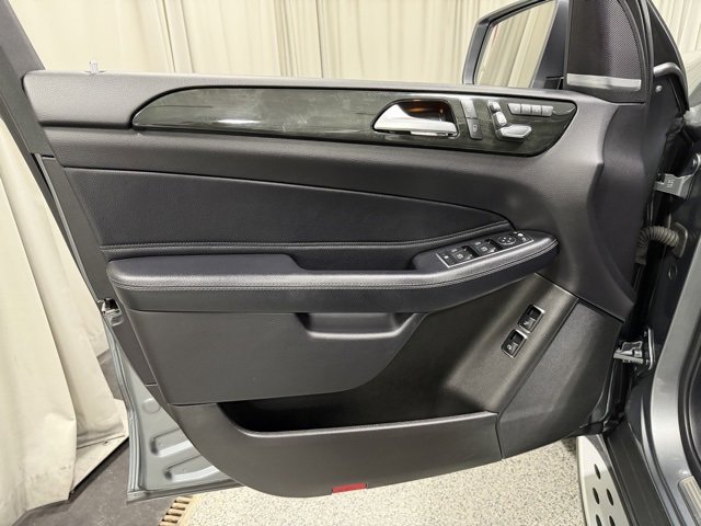 Used 2019 Mercedes-Benz GLS 450 4MATIC image 21
