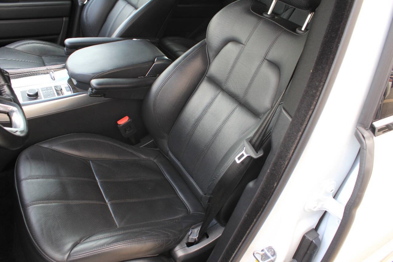 Used 2016 Land Rover Range Rover Sport HSE AWD/4WD image 11