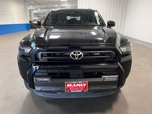 Used 2025 Toyota 4Runner SR5 AWD/4WD image 8