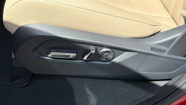Used 2025 Acura MDX SH-AWD w/ Technology Package image 11