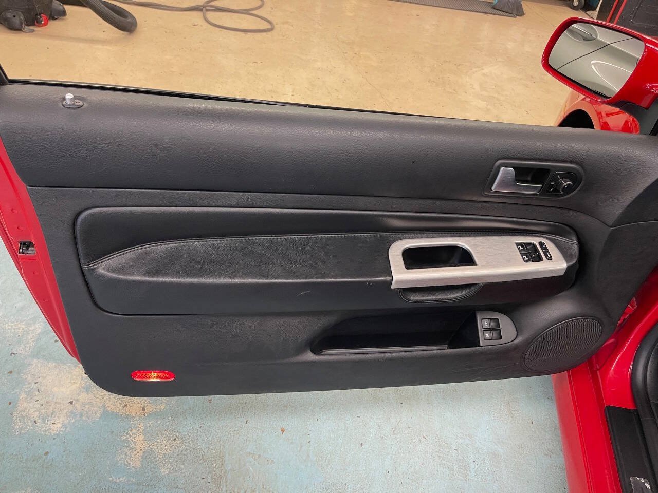 Used 2004 Volkswagen R32 AWD/4WD image 63