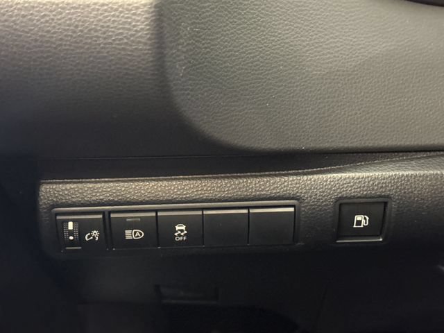 New 2026 Toyota Corolla SE FWD image 32