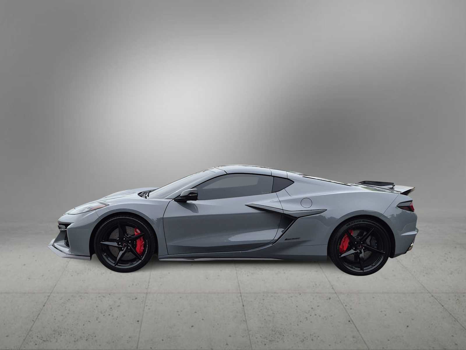 Used 2025 Chevrolet Corvette E-Ray AWD/4WD image 5