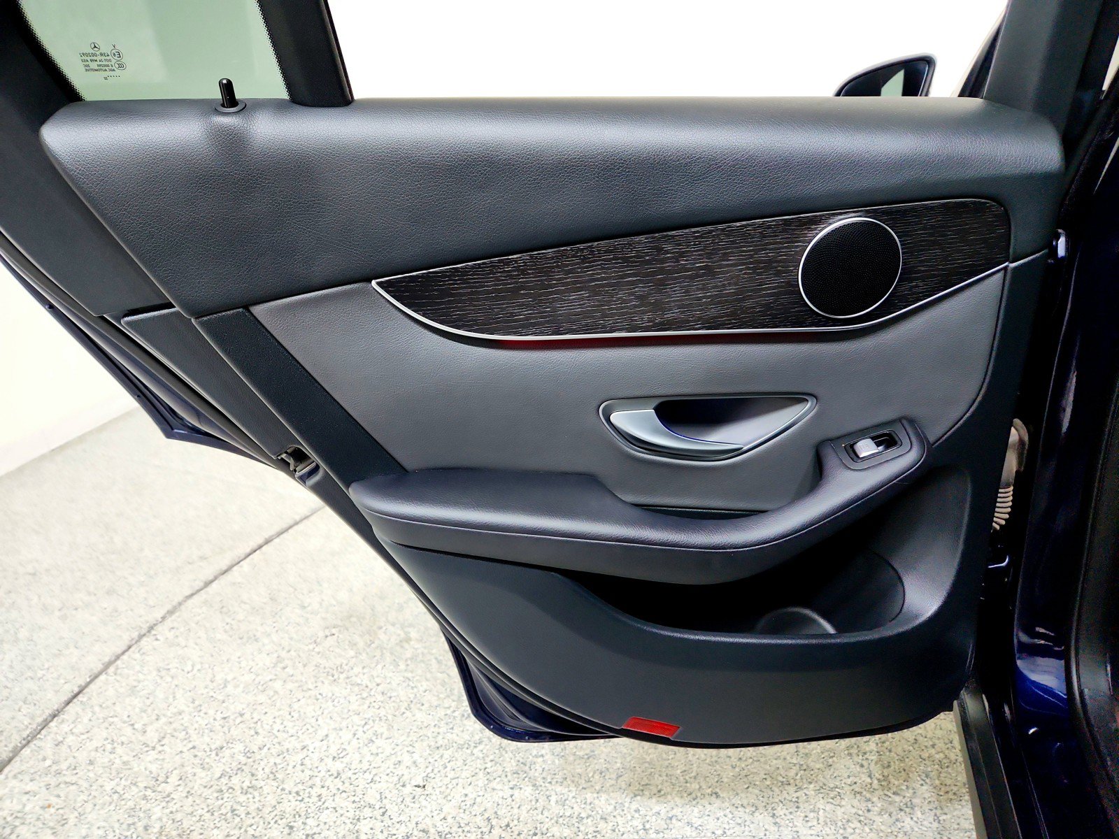 Used 2022 Mercedes-Benz GLC 300 4MATIC image 28