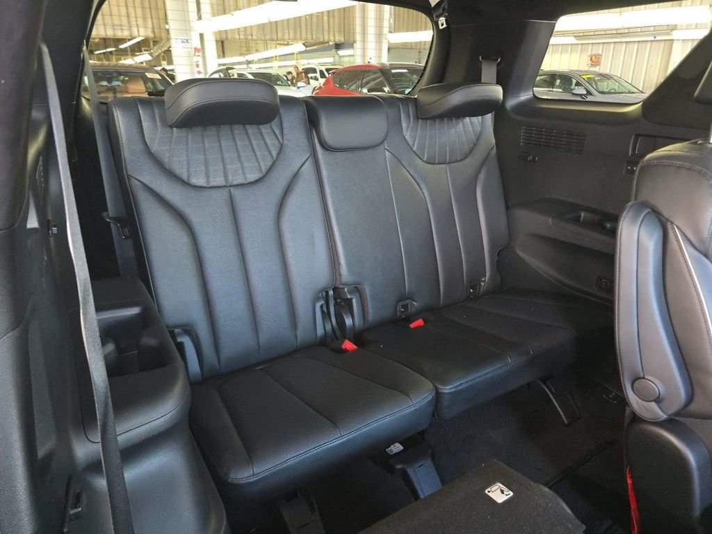 Used 2023 Hyundai Palisade Calligraphy image 12
