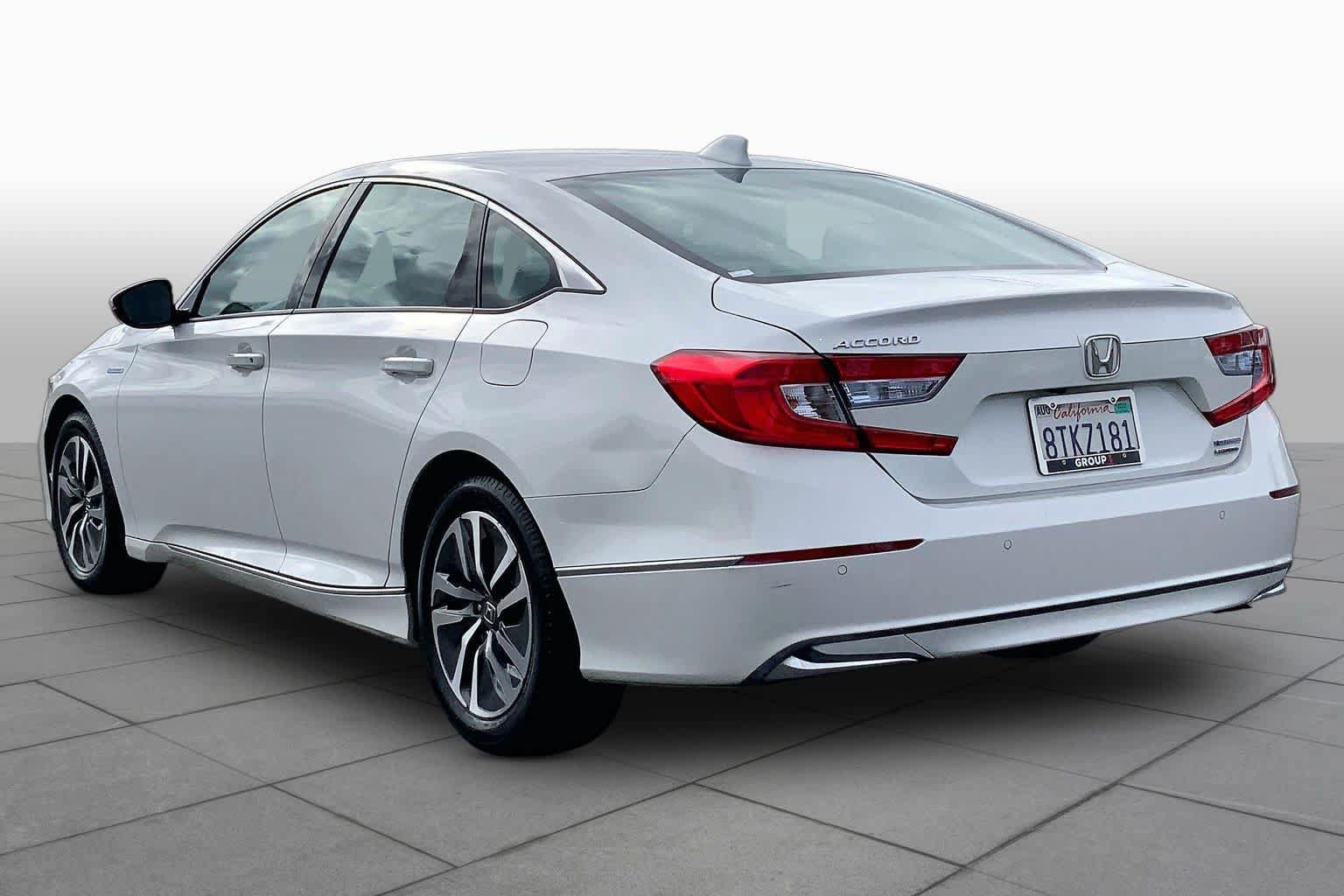 Used 2020 Honda Accord Touring image 11