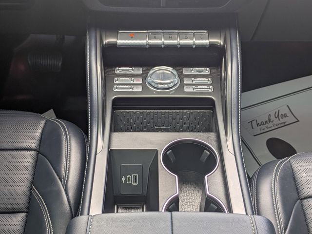 Used 2025 Lincoln Nautilus Reserve image 18