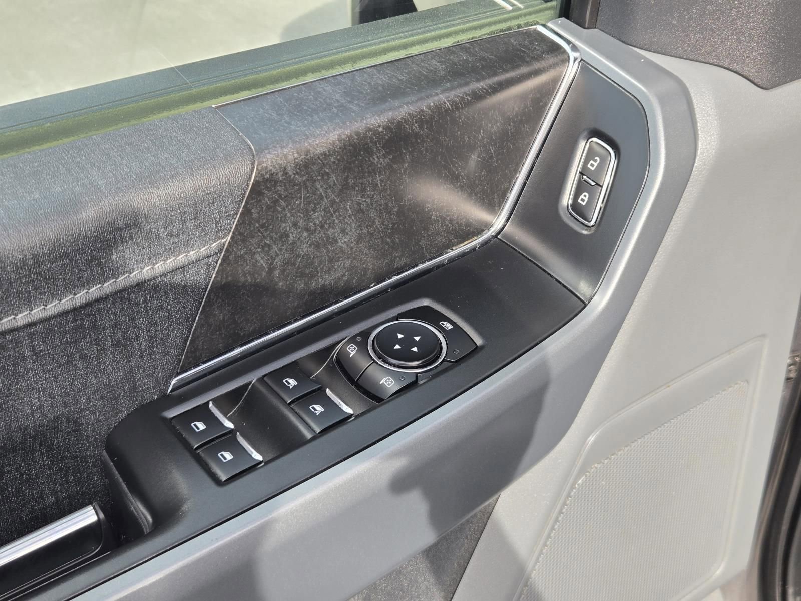 Used 2023 Ford F150 Lightning XLT image 23