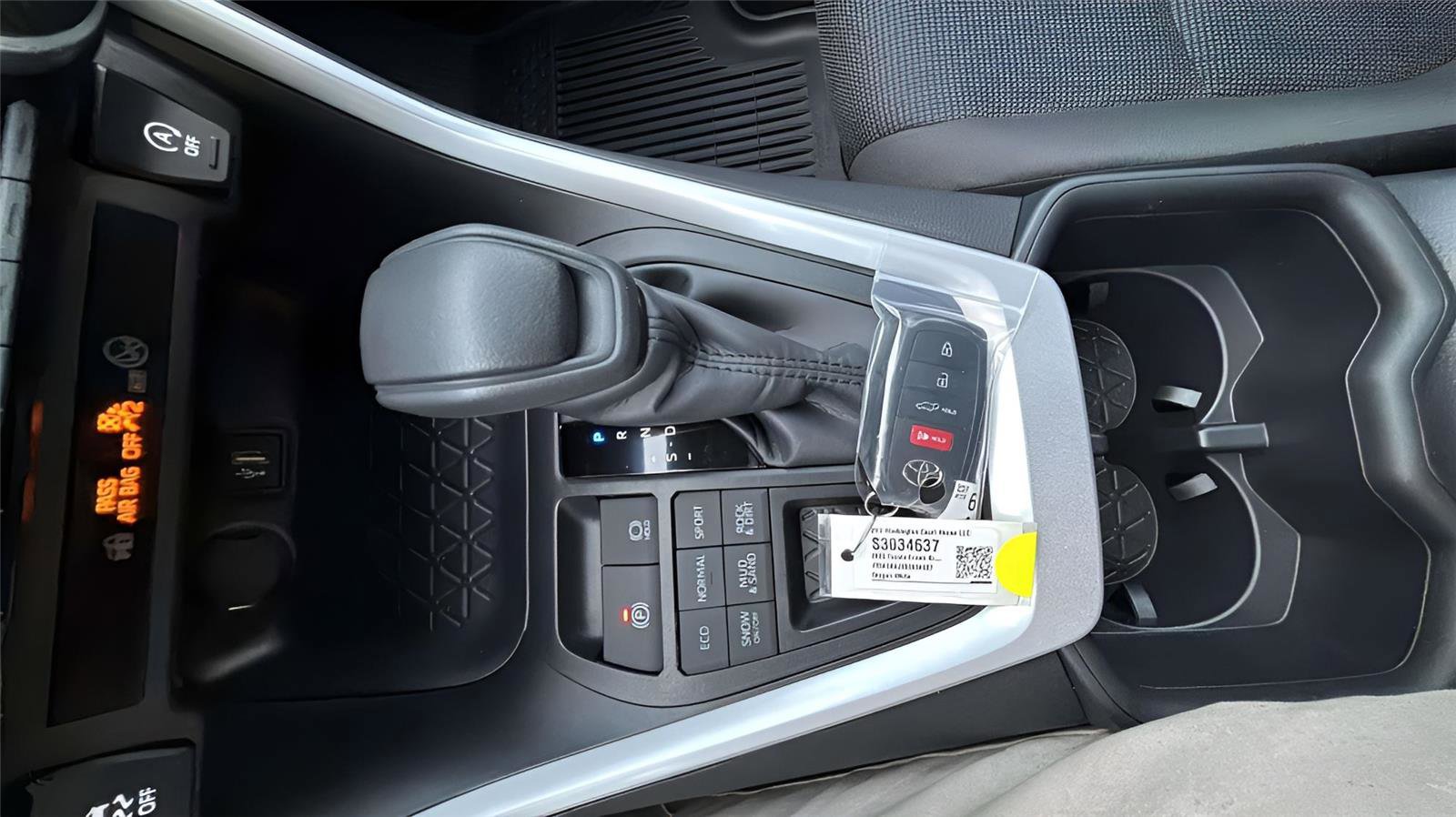 New 2025 Toyota RAV4 LE image 15