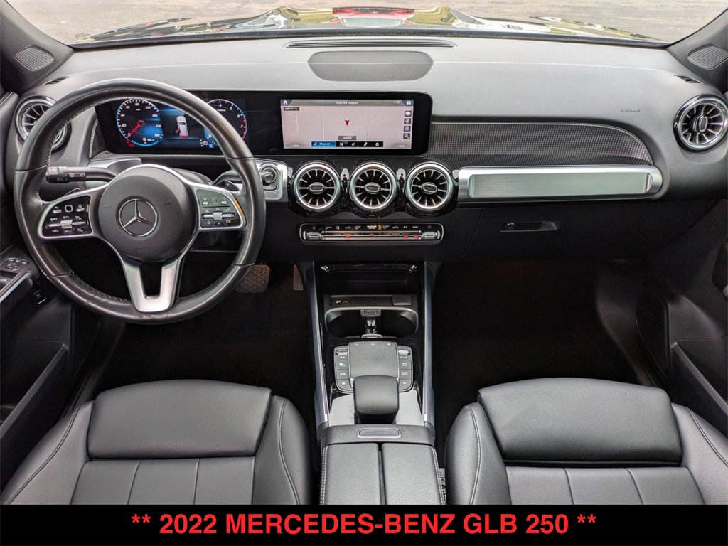 Used 2022 Mercedes-Benz GLB 250 4MATIC image 26