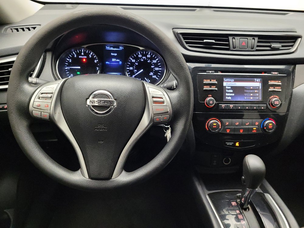 Used 2015 Nissan Rogue S FWD image 22