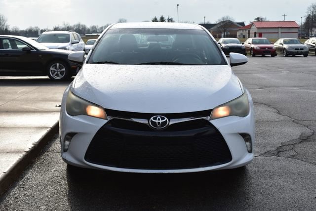 Used 2015 Toyota Camry SE image 9