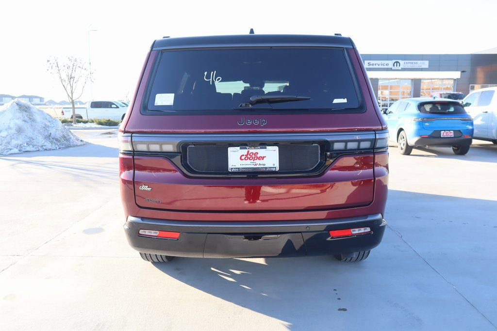 New 2026 Jeep Grand Wagoneer Summit w/ Premium Group III image 24