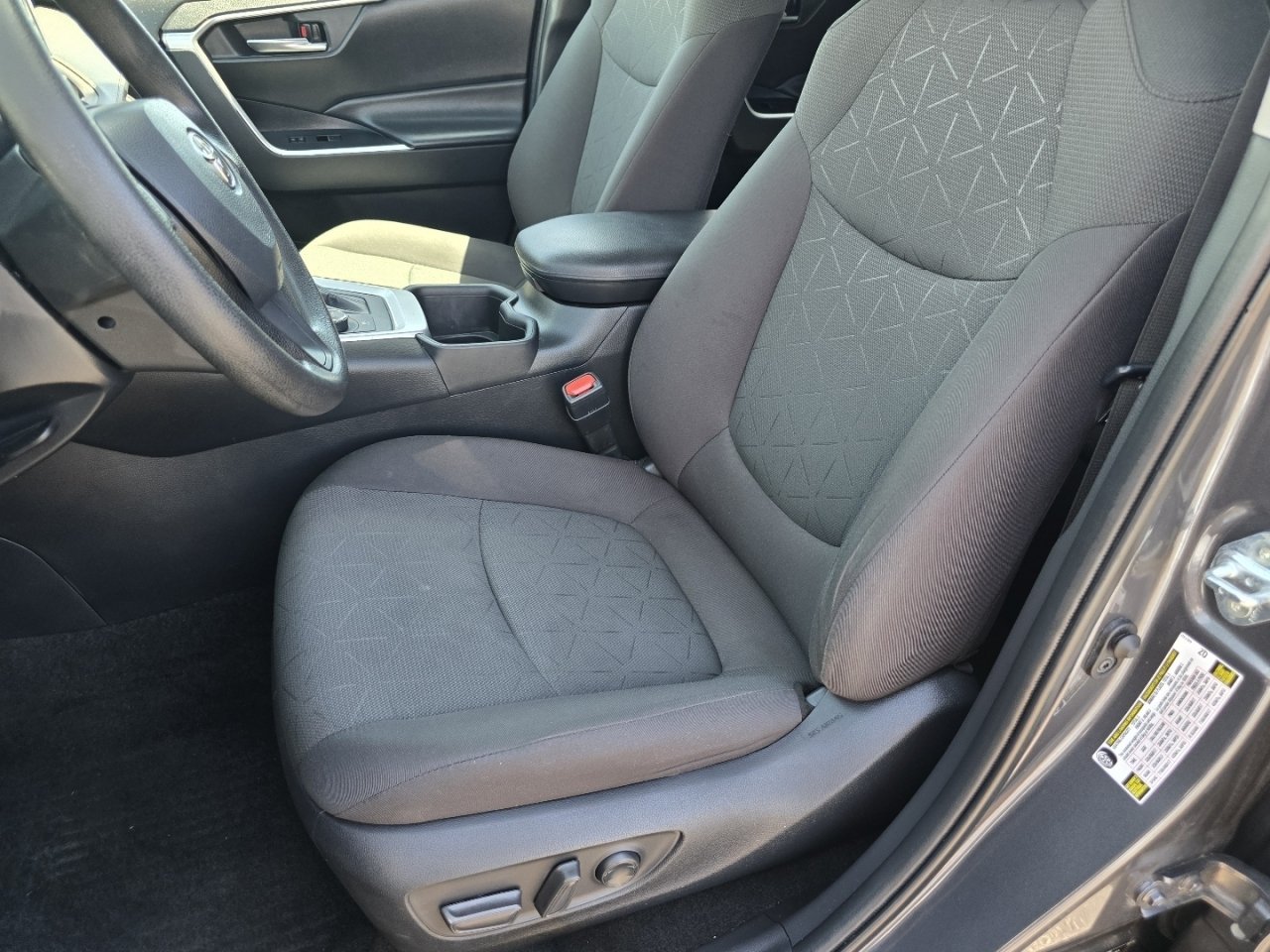 Certified 2024 Toyota RAV4 XLE AWD/4WD image 23