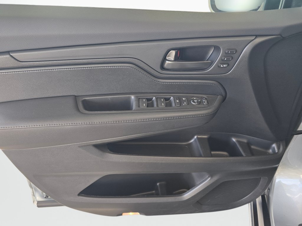 Used 2025 Honda Odyssey EX-L image 32