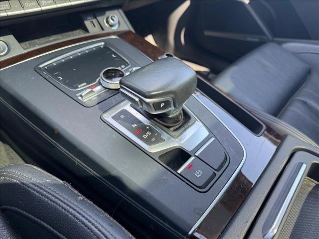 Used 2018 Audi Q5 2.0T Premium Plus w/ Premium Plus Package AWD/4WD image 5