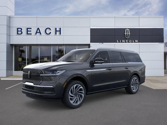 New 2025 Lincoln Navigator L Reserve AWD/4WD image 2