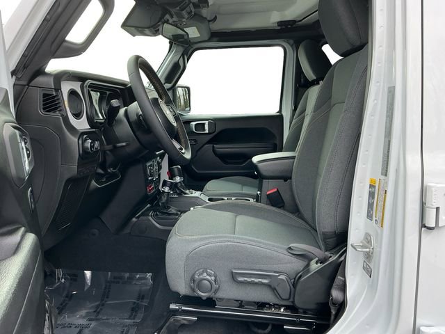 Used 2024 Jeep Gladiator Sport image 10
