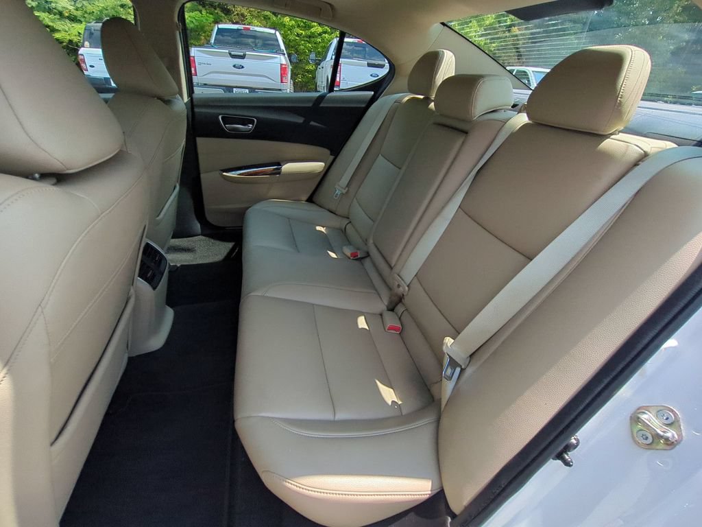 Used 2018 Acura TLX FWD image 15