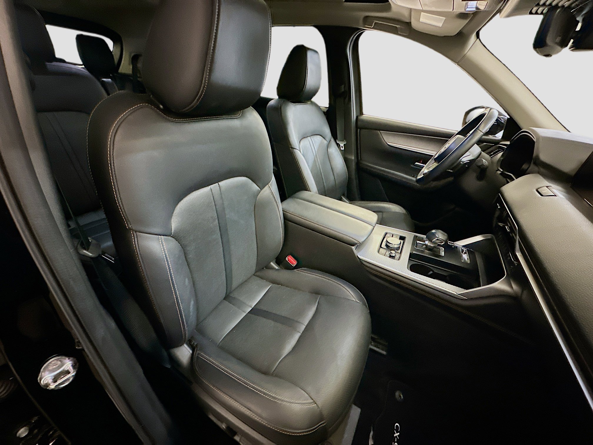 Used 2024 MAZDA CX-90 Plug-In Hybrid w/ Premium Pkg image 35