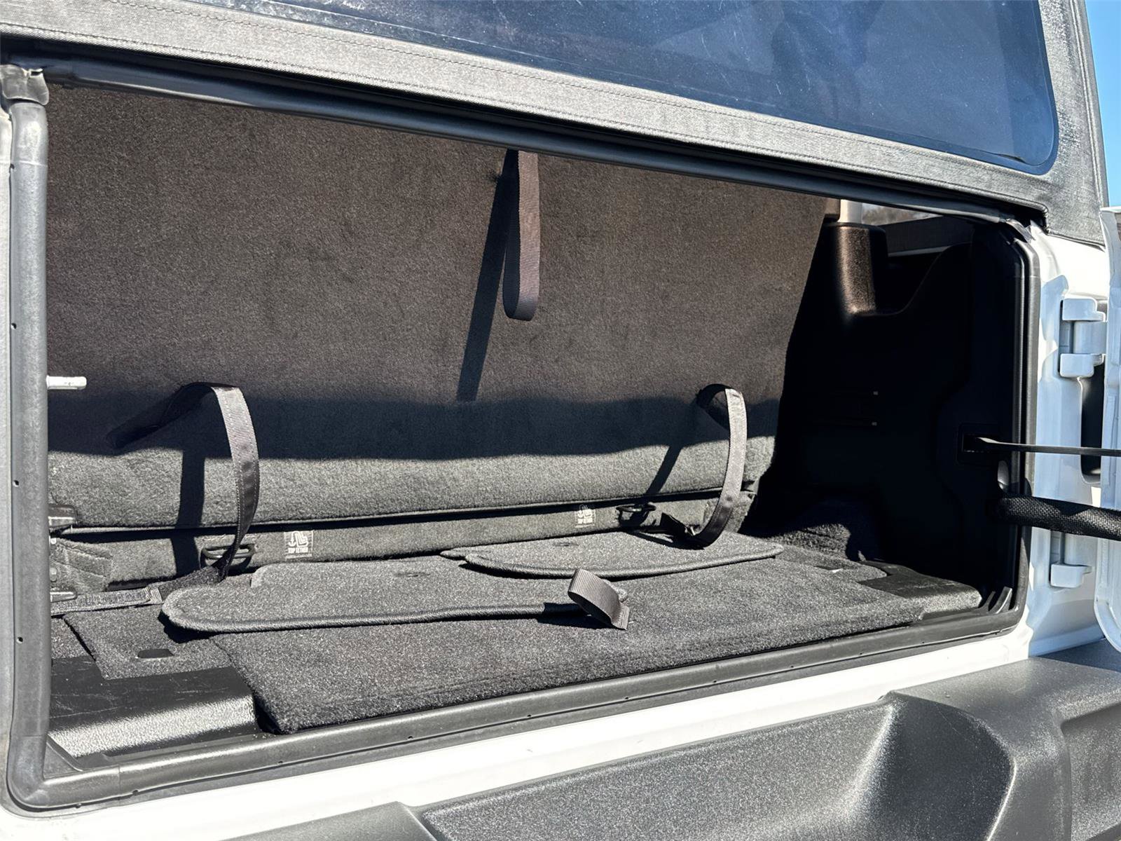 Used 2021 Jeep Wrangler Sport S image 15