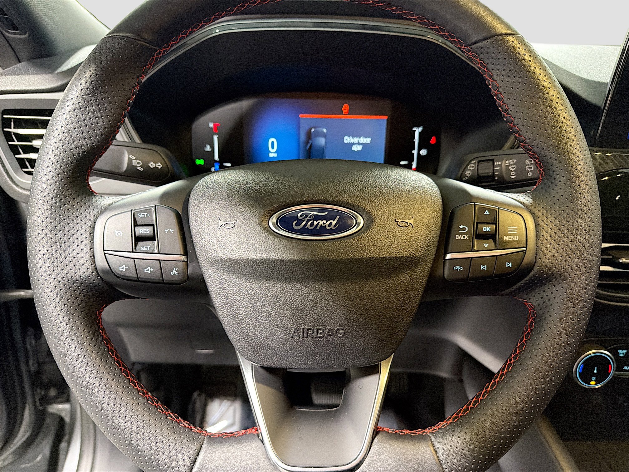 Used 2025 Ford Escape ST-Line image 19