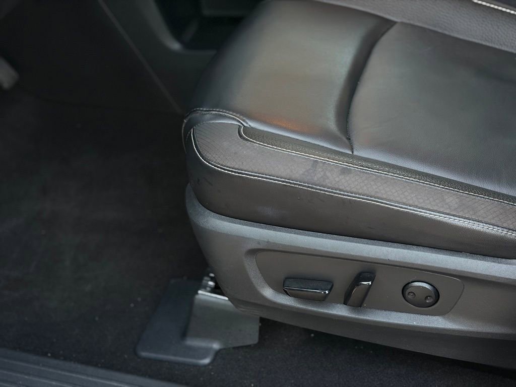 Certified 2024 Nissan Pathfinder SL w/ SL Premium Package image 12